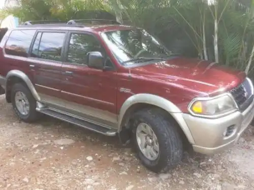 Mitsubishi montero 2002 sport 