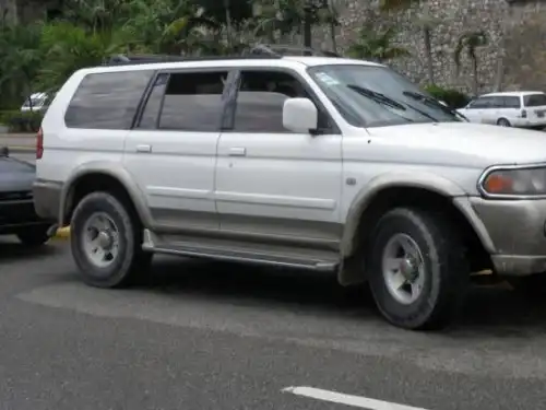 Mitsubishi nativa 2002 blanca 