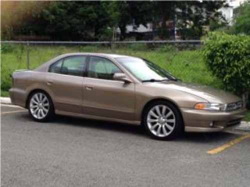 Mitsubishi Galant del 2000 SE VENDE EN PIEZAS