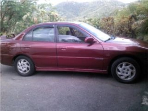 Mitsubishi Mirage 1999 3,800 como nuevo