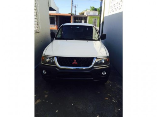 Mitsubishi Nativa 2000 $4,400