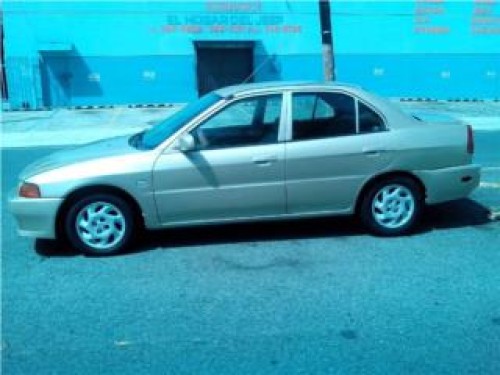 Mitsubishi tÃ©cnica 2000 $2,500