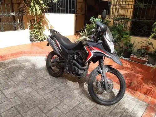 Motocicleta Loncin DS1 200cc 2019