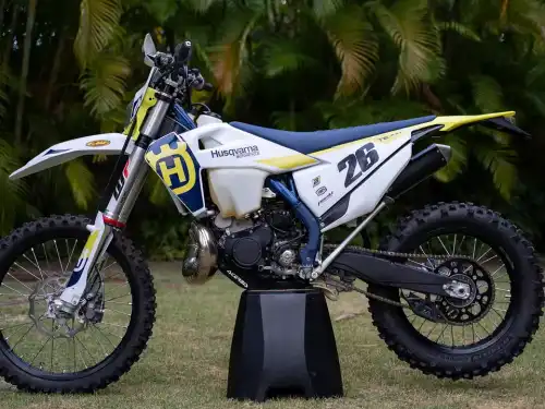 Motor Enduro motocross Husqvarna te300 2023