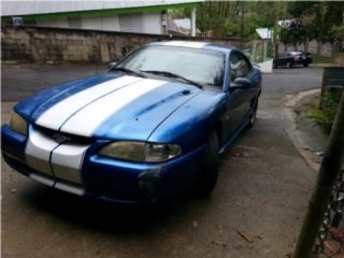 Mustang GT 5.0 litros 1994 interior en cuero