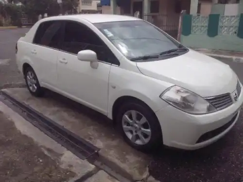 NISSAN TIIDA 2008