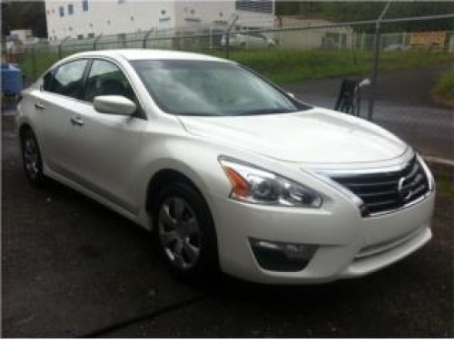 NISSAN ALTIMA 2013 AUT. BLANCO COMO NUEVO