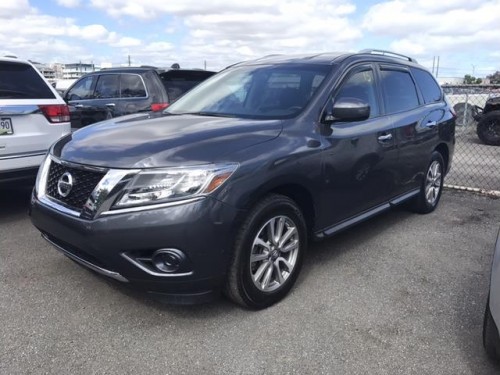 NISSAN PATHFINDER SV 2014