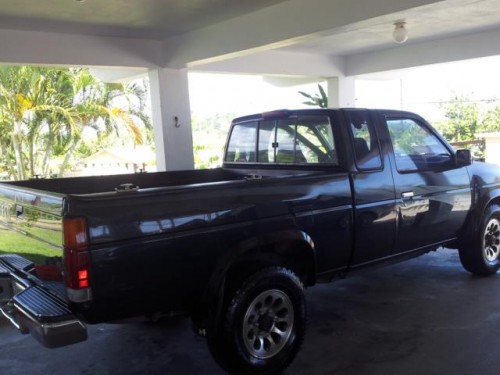 NISSAN PICK UP 4X4 COMO NUEVA DEL 1994