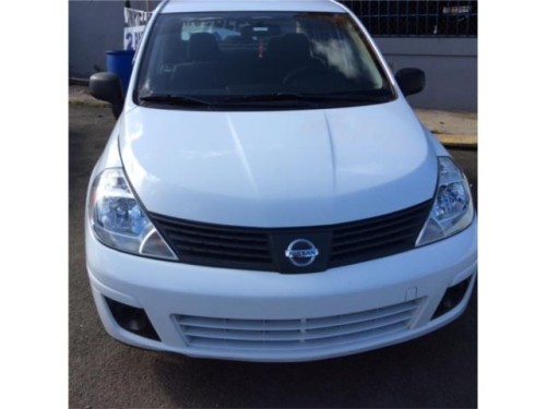 NISSAN VERSA 2011 ECONOMICO ENTERO