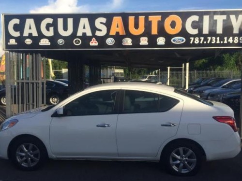 NISSAN VERSA 2012.