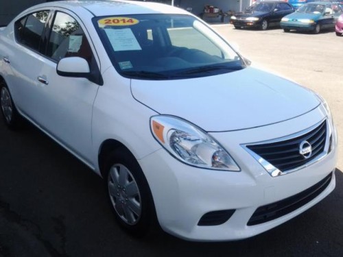 NISSAN VERSA 2014