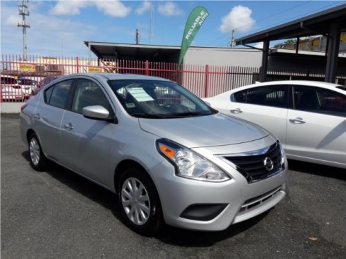 NISSAN VERSA 2016 GRIS