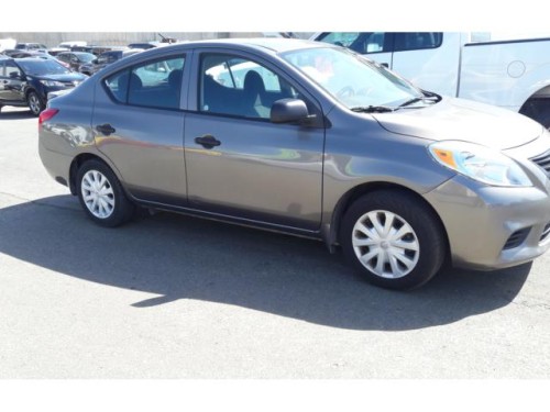 NISSAN VERSA .37 MPGMAS BUSC