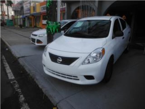 NISSAN VERSA SEDAN AUT2012