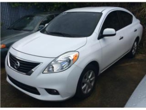 NISSAN VERSA SV 2012