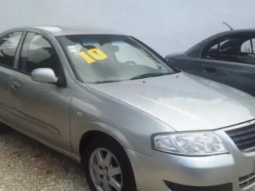 Nissan Almera  2010