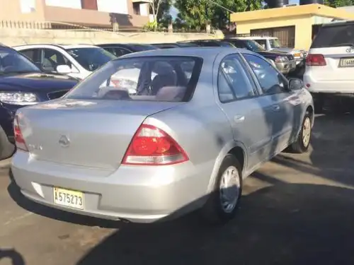 Nissan Almera  2011