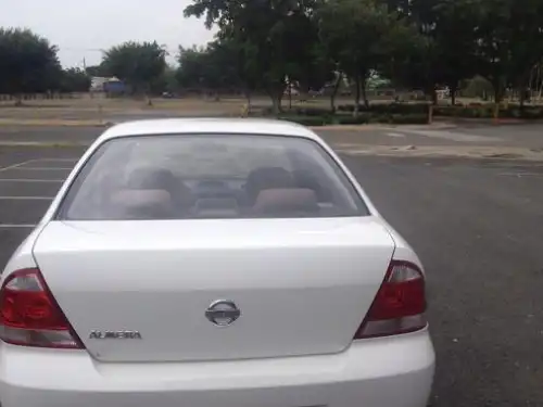 Nissan Almera  2011