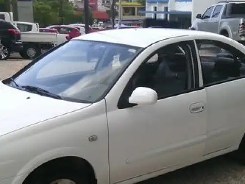 Nissan Almera  2011