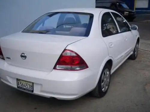 Nissan Almera2011