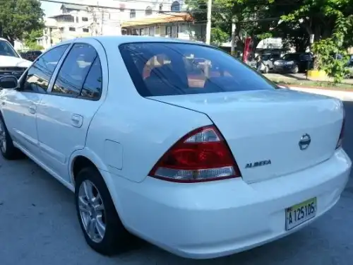 Nissan Almera2011