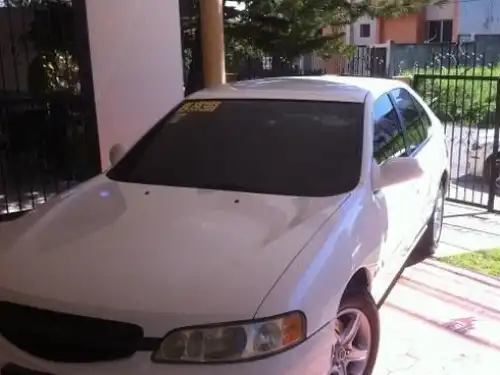 Nissan Altima  2001