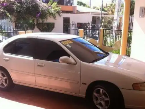 Nissan Altima  2001