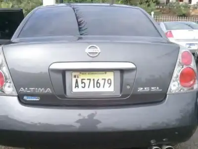 Nissan Altima  2005