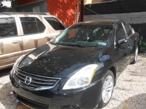 Nissan Altima SER 2010