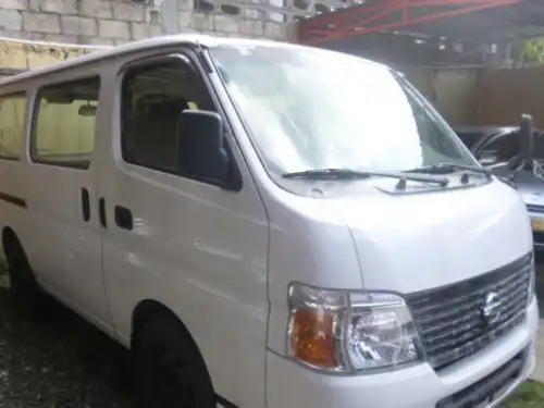 Nissan Caravan  2009
