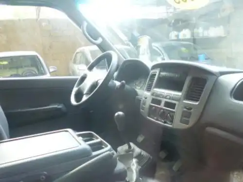 Nissan Caravan  2009