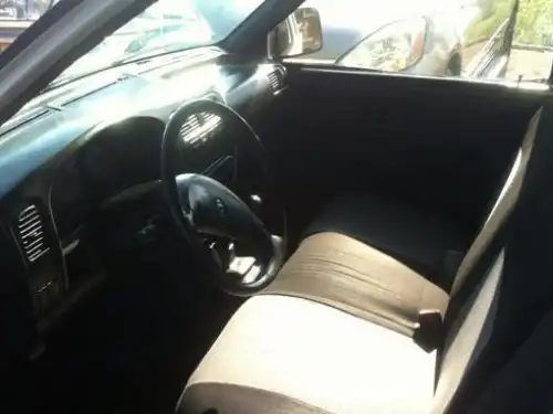 Nissan D 21  2006