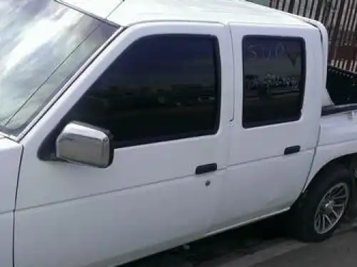 Nissan Frontier  1999