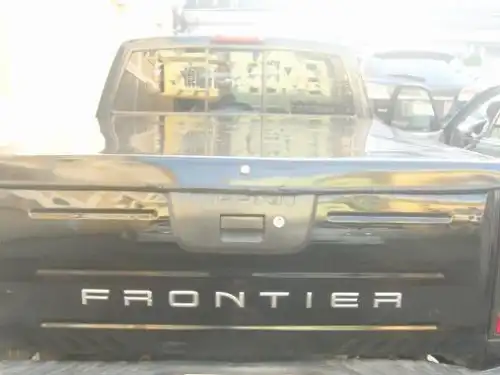 Nissan Frontier  2001