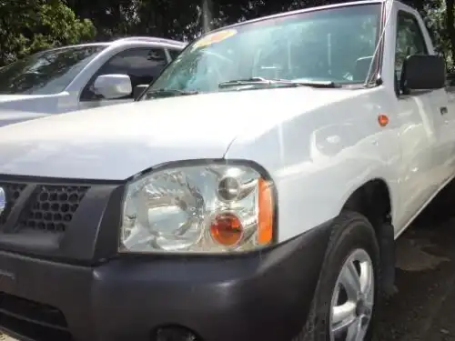Nissan Frontier  2003