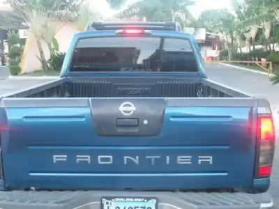 Nissan Frontier  2003