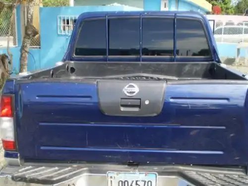 Nissan Frontier  2003
