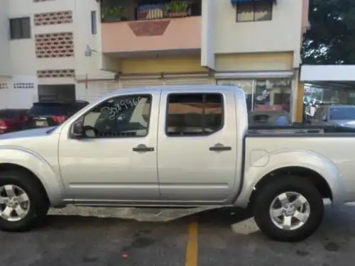 Nissan Frontier  2010