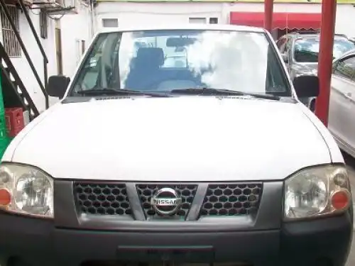 Nissan Frontier  2010