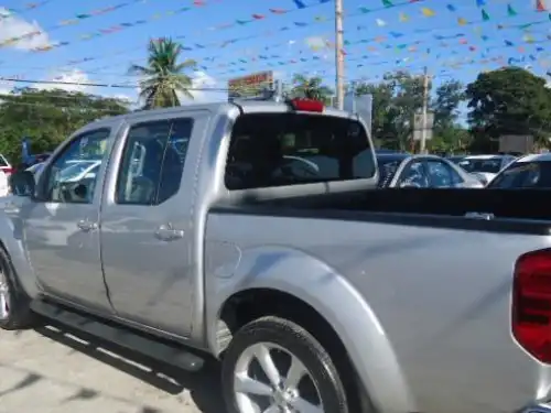 Nissan Frontier  2011