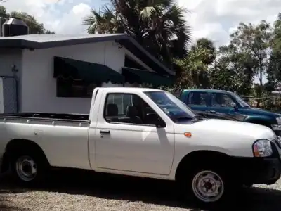 Nissan Frontier  2011