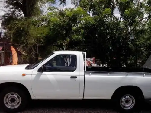 Nissan Frontier  2011