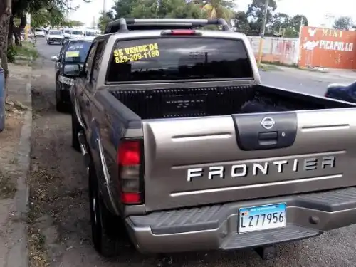 Nissan Frontier 2004 