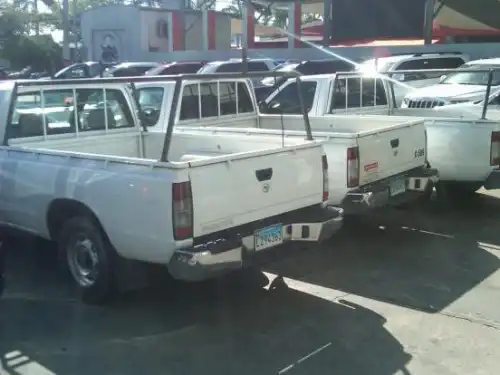 Nissan Frontier 2011, mecanica, cabina Inicial