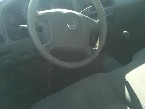 Nissan Frontier 2011, mecanica, cabina Inicial