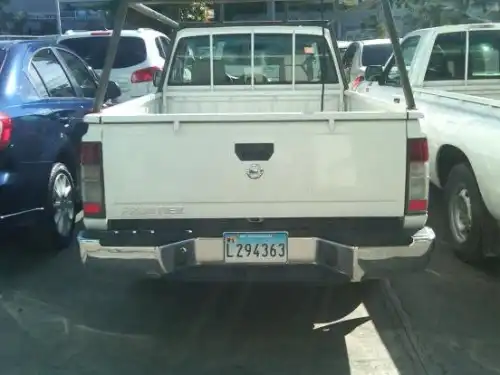 Nissan Frontier 2011, mecanica, cabina Inicial