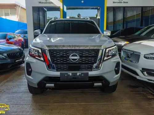 Nissan Frontier 2023 LE Impecable