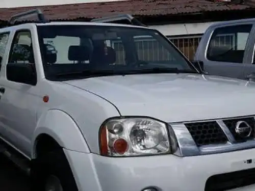 Nissan Frontier D 22 2008
