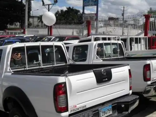 Nissan Frontier D 22 2010